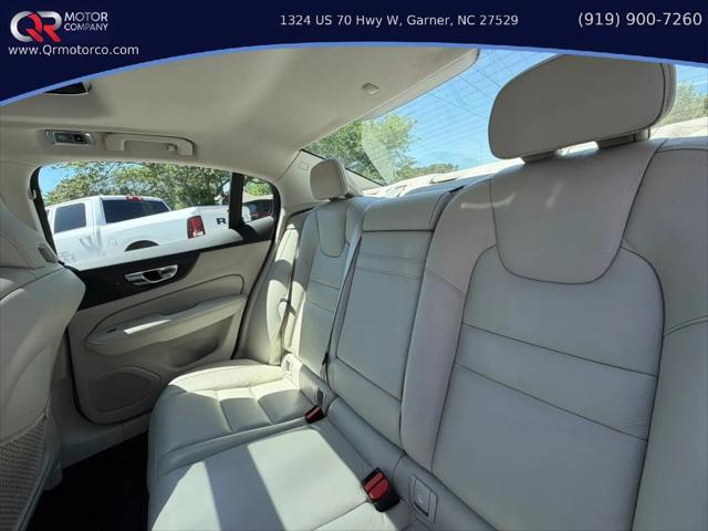 2022 Volvo S60 B5 Inscription