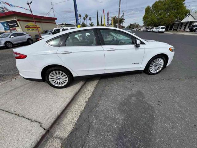 2014 Ford Fusion Hybrid S