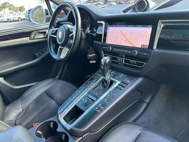 2020 Porsche Macan Macan