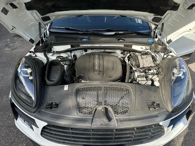 2020 Porsche Macan Macan