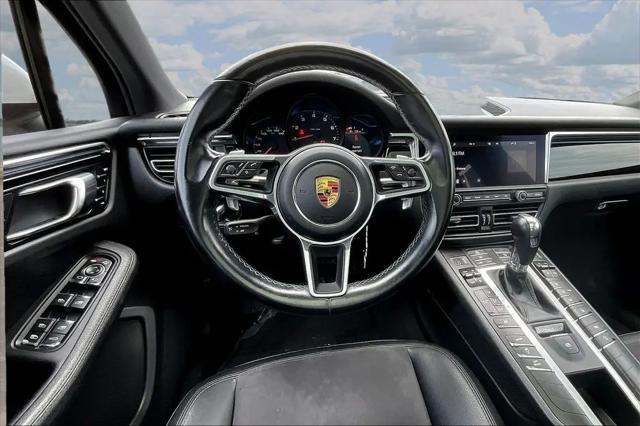 2020 Porsche Macan Macan