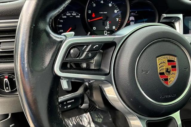 2020 Porsche Macan Macan