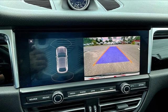 2020 Porsche Macan Macan