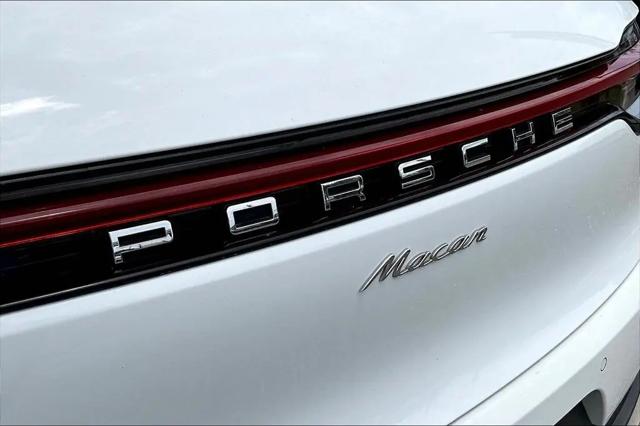 2020 Porsche Macan Macan