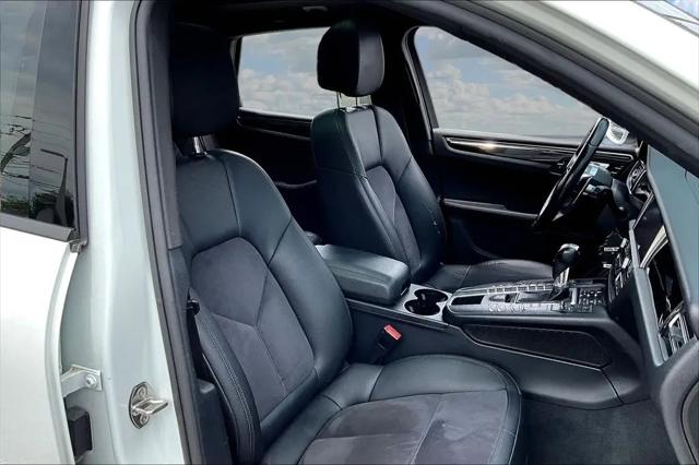 2020 Porsche Macan Macan