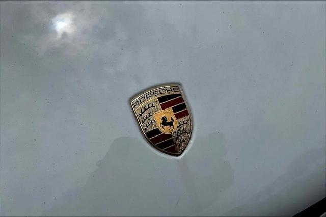 2020 Porsche Macan Macan