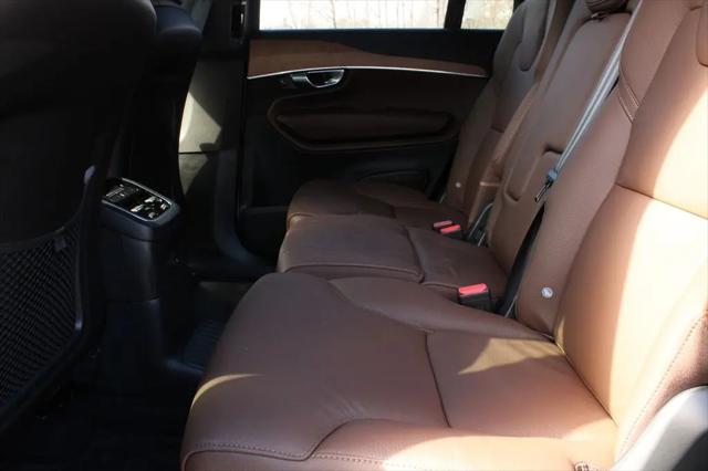 2024 Volvo XC90 Recharge T8 Plus Bright Theme 7-Seater