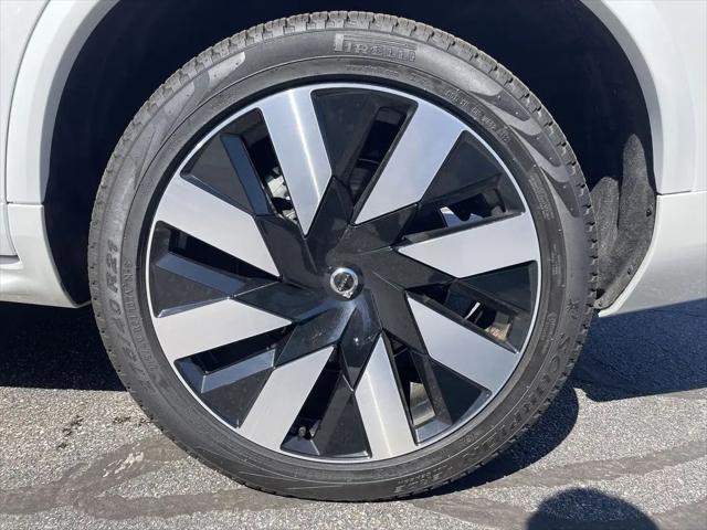 2024 Volvo XC90 Recharge T8 Plus Bright Theme 7-Seater