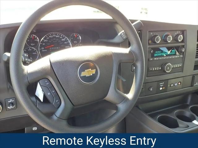 2026 Chevrolet Express Cargo Van 2500 Regular Wheelbase, WT, RWD