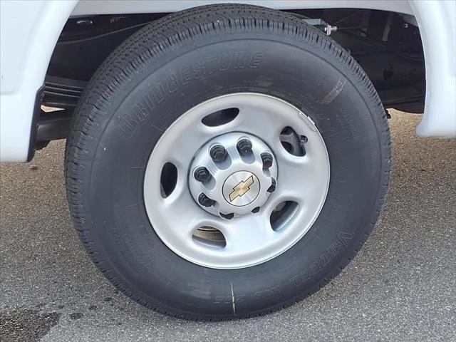 2026 Chevrolet Express Cargo Van 2500 Regular Wheelbase, WT, RWD