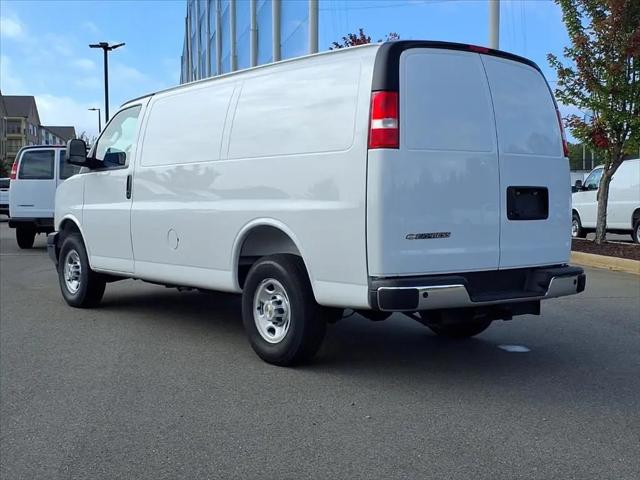 2026 Chevrolet Express Cargo Van 2500 Regular Wheelbase, WT, RWD