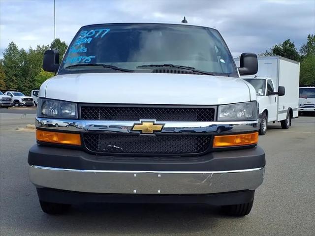 2026 Chevrolet Express Cargo Van 2500 Regular Wheelbase, WT, RWD