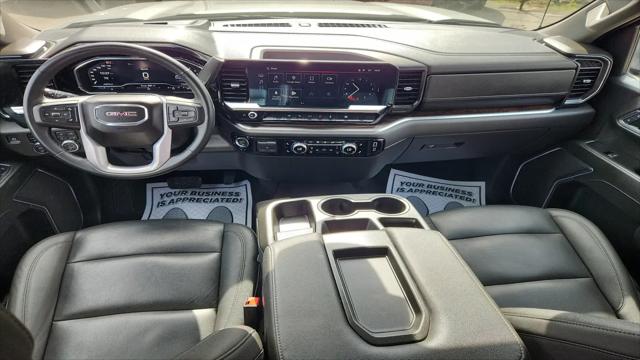 2025 GMC Sierra 1500 4WD Crew Cab Short Box SLT