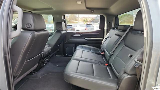 2025 GMC Sierra 1500 4WD Crew Cab Short Box SLT