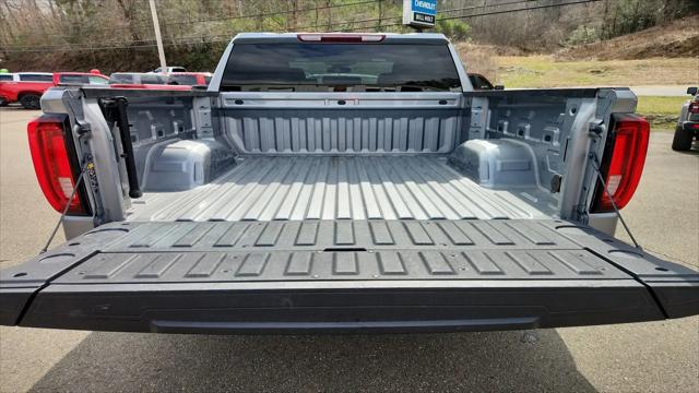 2025 GMC Sierra 1500 4WD Crew Cab Short Box SLT