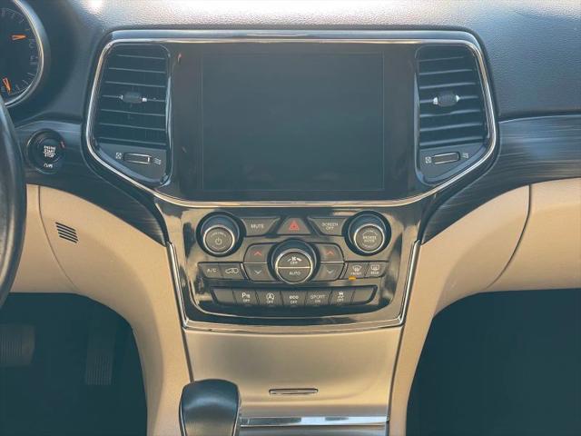 2022 Jeep Grand Cherokee Laredo E 4x4