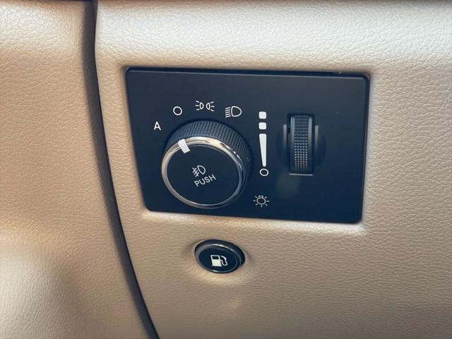 2022 Jeep Grand Cherokee Laredo E 4x4