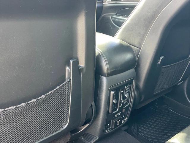 2020 Jeep Grand Cherokee Overland 4x2