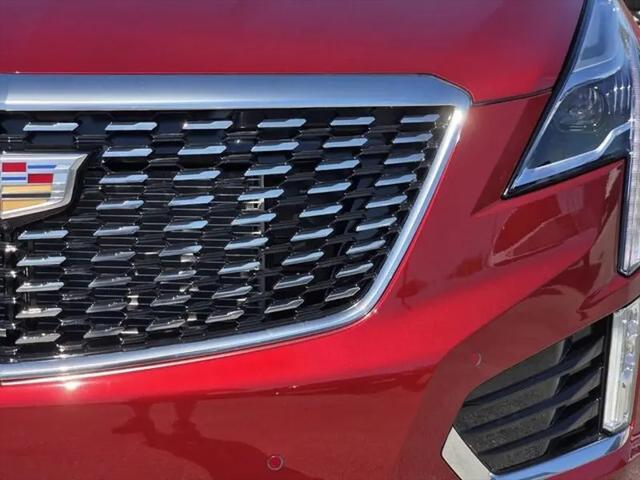 2026 Cadillac XT5 Premium Luxury FWD