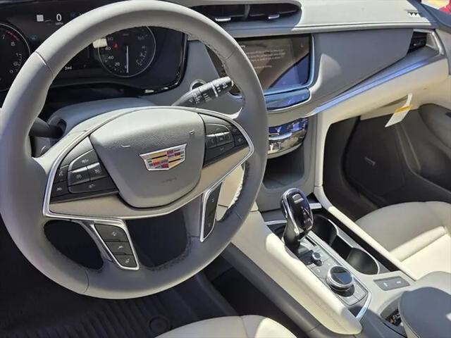 2026 Cadillac XT5 Premium Luxury FWD