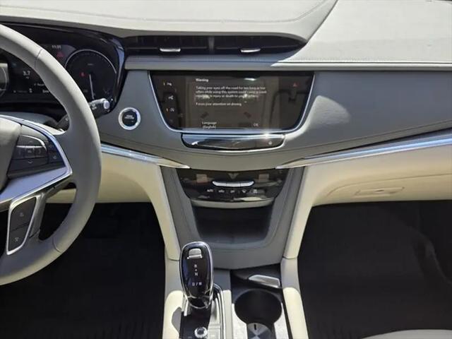 2026 Cadillac XT5 Premium Luxury FWD