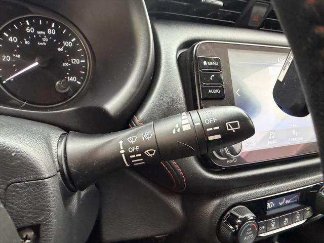 2023 Nissan Kicks SR Xtronic CVT