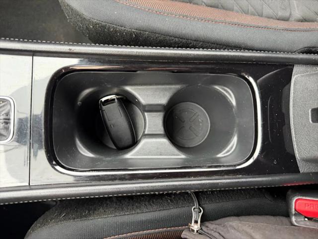 2023 Nissan Kicks SR Xtronic CVT