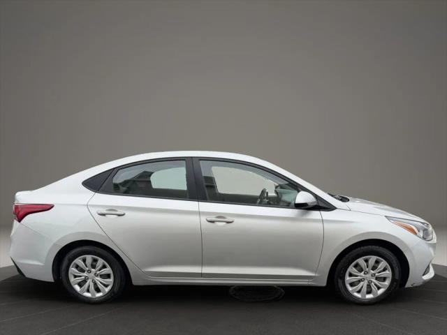 2020 Hyundai Accent SE