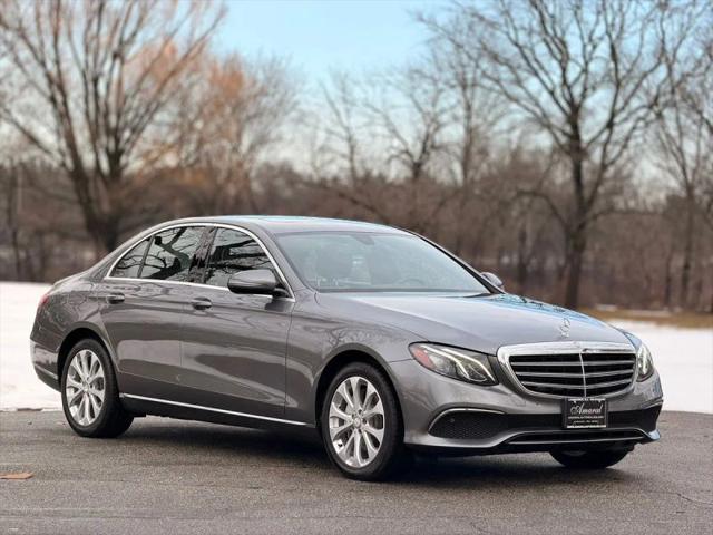 2017 Mercedes-Benz E-CLASS E 300 E 300