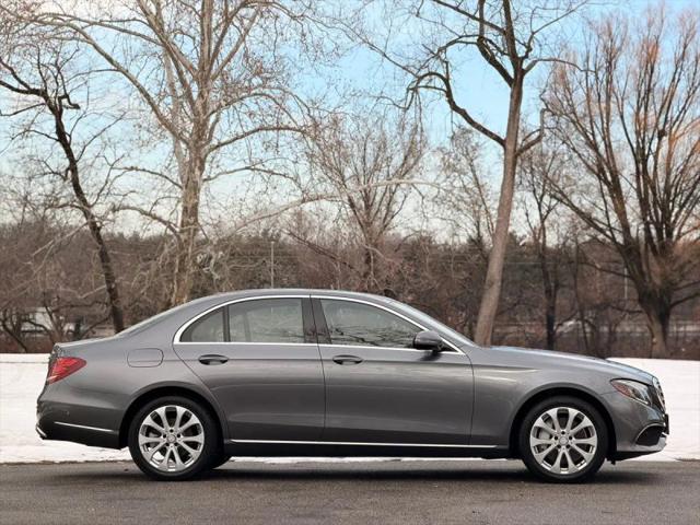 2017 Mercedes-Benz E-CLASS E 300 E 300