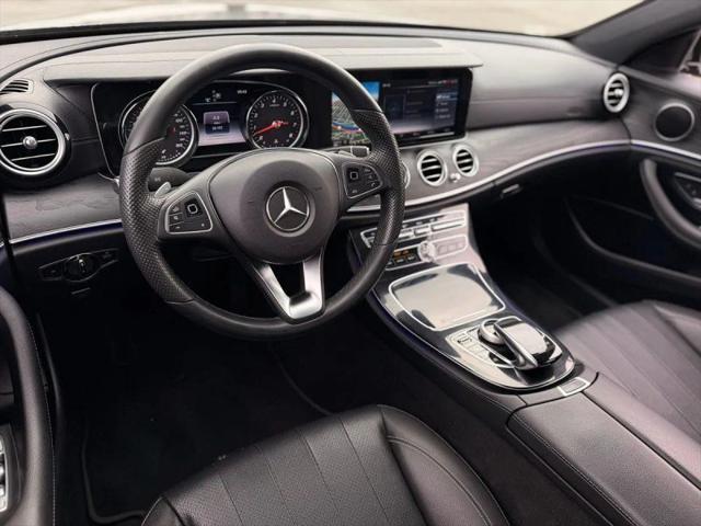 2017 Mercedes-Benz E-CLASS E 300 E 300