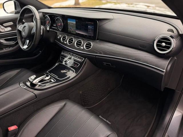 2017 Mercedes-Benz E-CLASS E 300 E 300