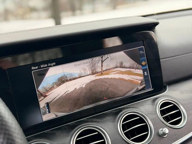 2017 Mercedes-Benz E-CLASS E 300 E 300