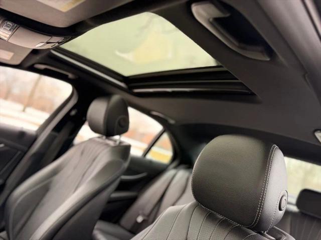 2017 Mercedes-Benz E-CLASS E 300 E 300