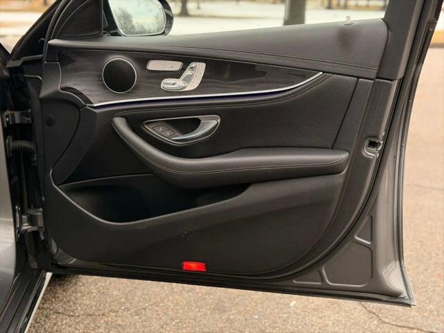 2017 Mercedes-Benz E-CLASS E 300 E 300
