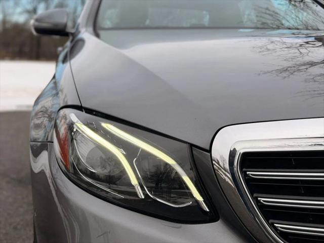 2017 Mercedes-Benz E-CLASS E 300 E 300