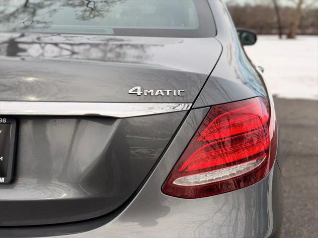 2017 Mercedes-Benz E-CLASS E 300 E 300