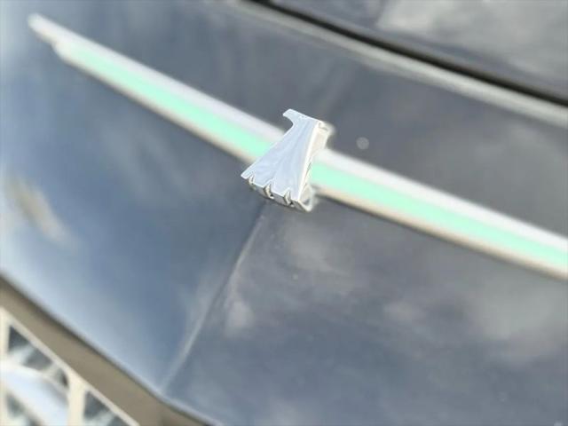 2002 Ford Thunderbird Base