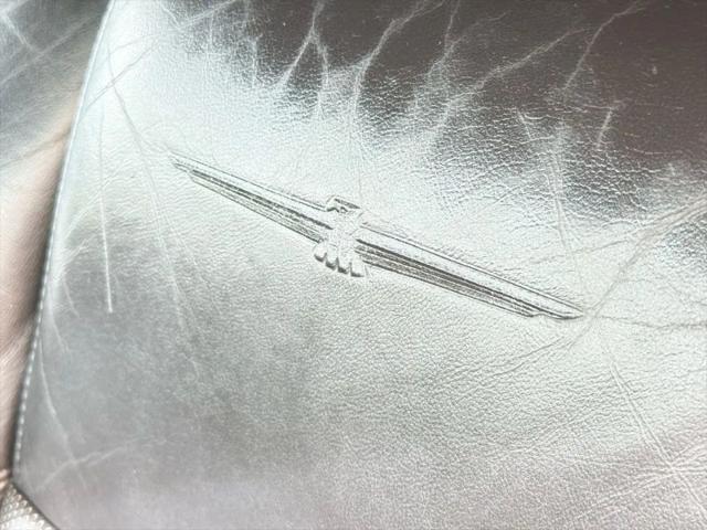 2002 Ford Thunderbird Base
