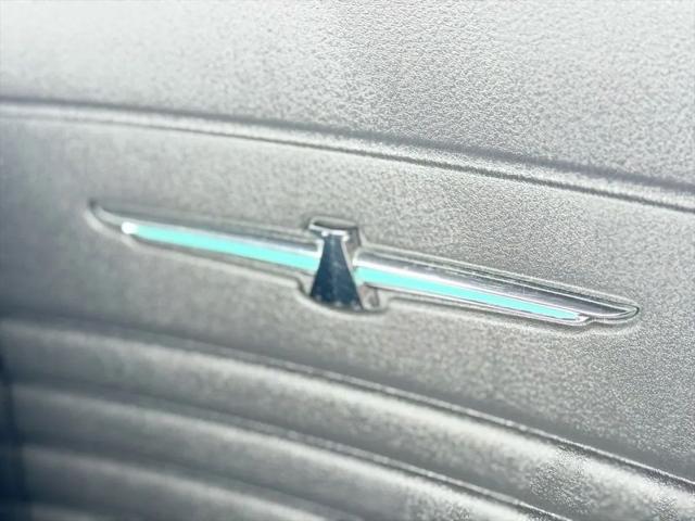 2002 Ford Thunderbird Base