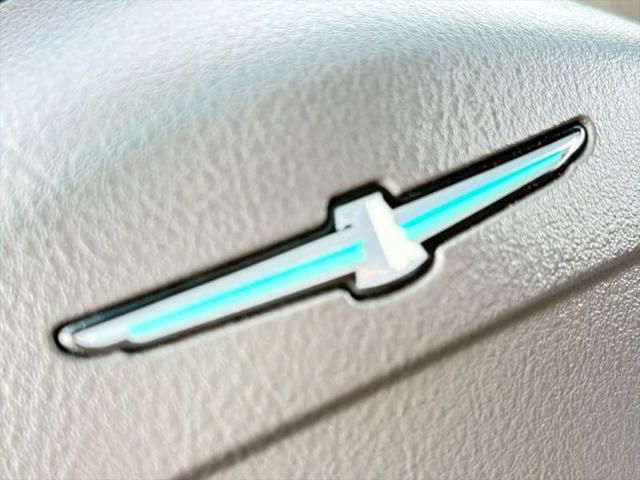 2002 Ford Thunderbird Base