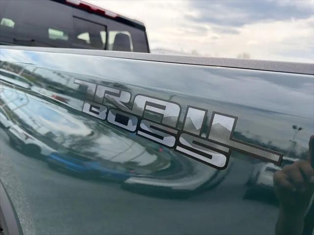 2026 Chevrolet Silverado 2500HD Crew Cab, Standard Bed, LT, 4WD