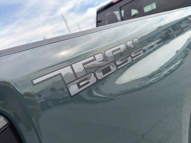 2026 Chevrolet Silverado 2500HD Crew Cab, Standard Bed, LT, 4WD