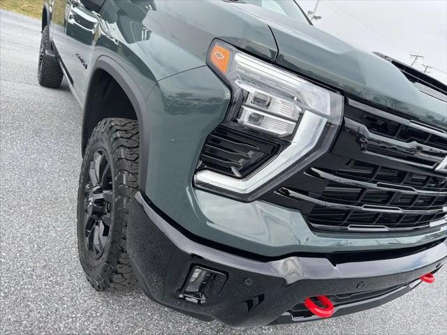 2026 Chevrolet Silverado 2500HD Crew Cab, Standard Bed, LT, 4WD