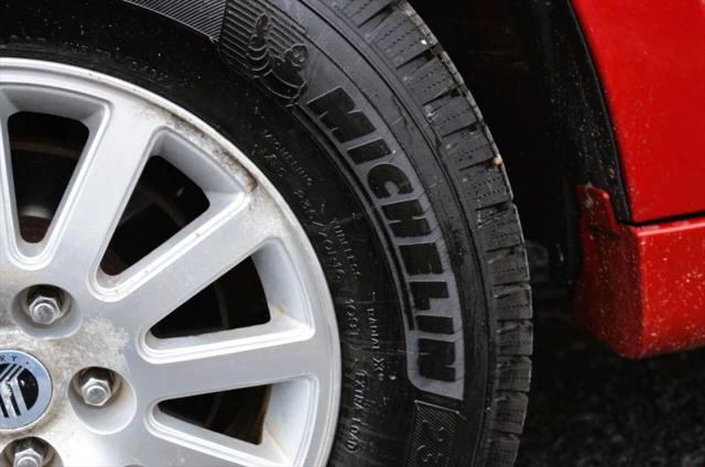 2010 Mercury Mariner Premier
