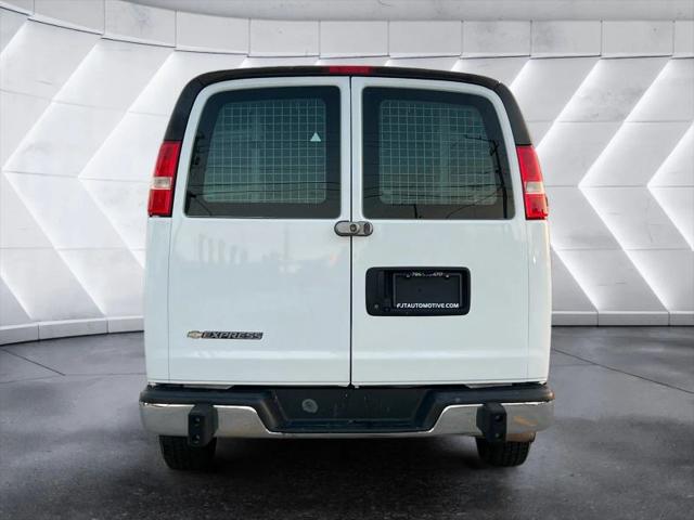 2020 Chevrolet Express Cargo Van RWD 2500 Regular Wheelbase WT