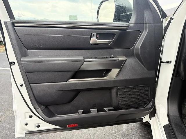 2026 Toyota Tundra SR5 CrewMax 5.5' Bed