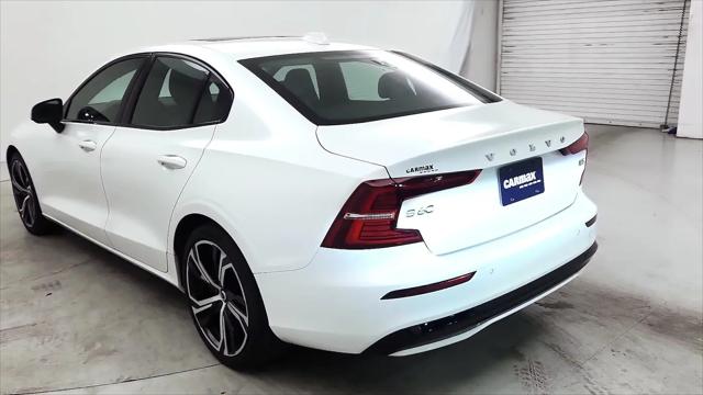 2023 Volvo S60 B5 Core Dark Theme