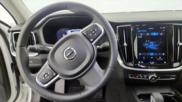 2023 Volvo S60 B5 Core Dark Theme