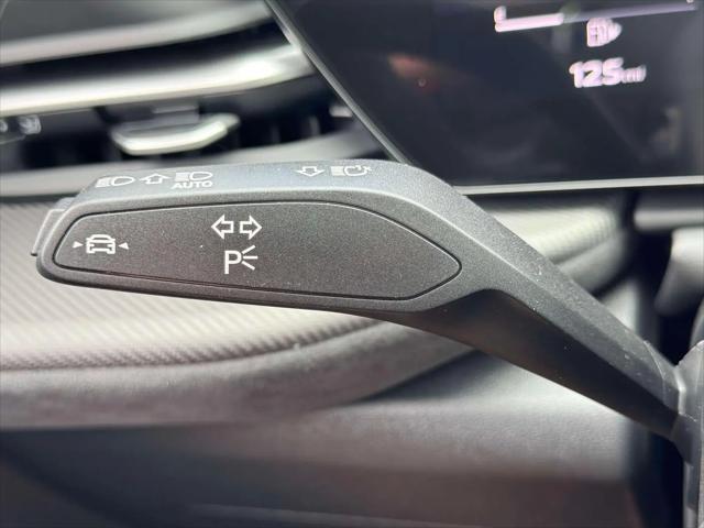 2025 Audi SQ5 Premium Plus TFSI quattro S tronic
